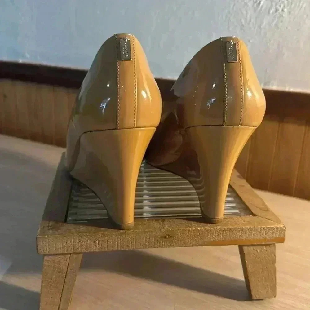 Coach Roni Wedge Patent Leather Tan Heels - Picture 3 of 9